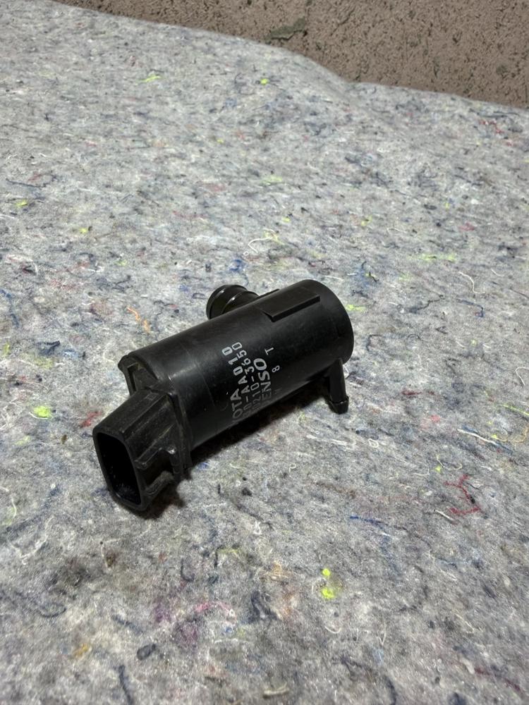Toyota Windshield Washer Pump AZ060210-3650 85330-12340 85330-AA010 OEM – photo 3