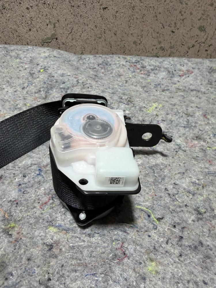 14-18 Infiniti Q50 Rear Left LH Driver Seat Belt Retractor Black OEM – photo 2