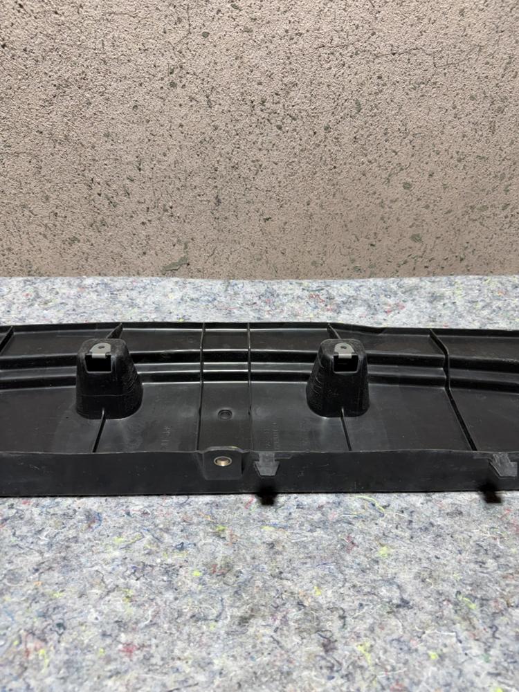 2016-2023 Mazda 3 Toyota Yaris Rear Bumper Guard DB7T500S1 OEM – photo 2