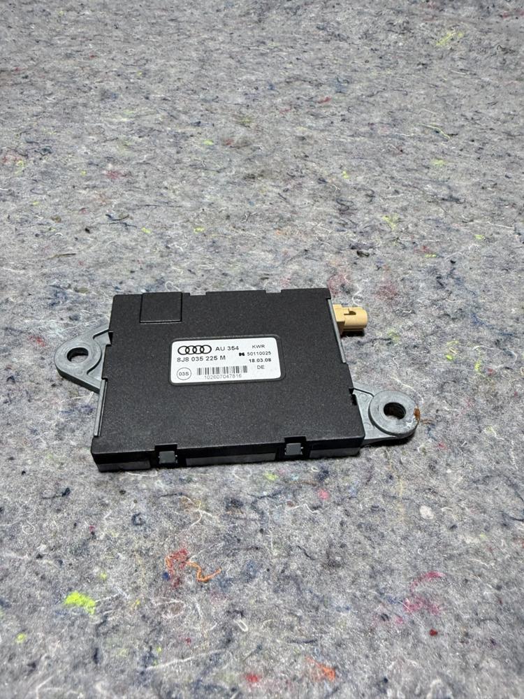 2008-2014 Auti TT Antenna Booster Module 8J8035225A OEM – photo 3