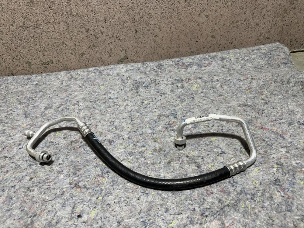 2017 Toyota Yaris A/C Refrigerant Discharge Hose DB1N-61461A OEM – photo 1