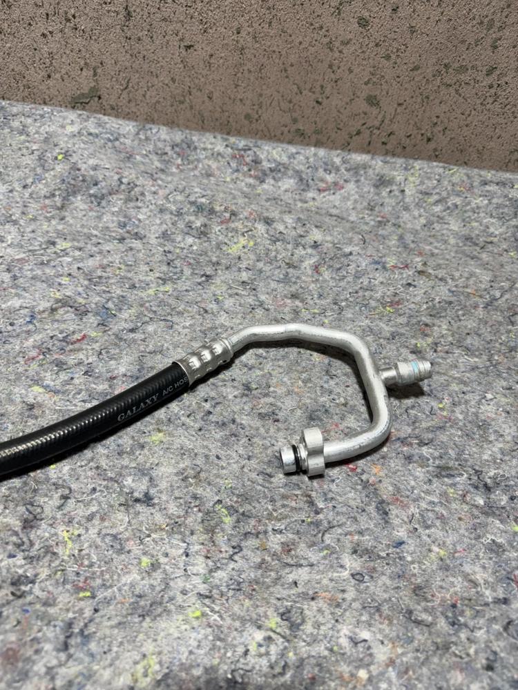2017 Toyota Yaris A/C Refrigerant Discharge Hose DB1N-61461A OEM – photo 2