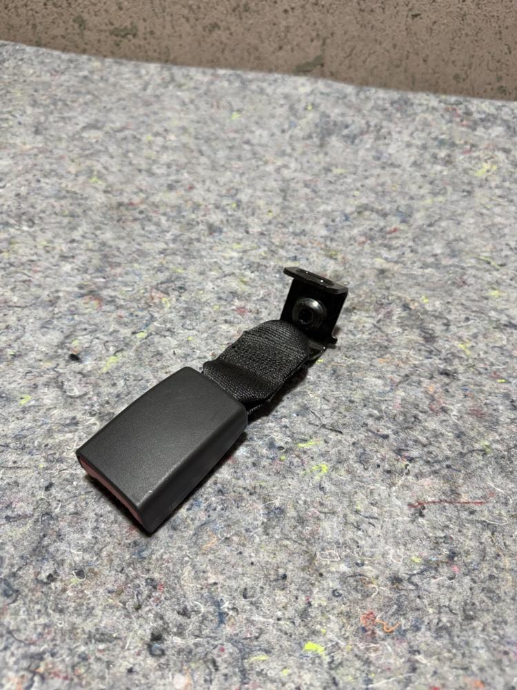 2016-2022 Chevrolet Spark Seat Belt Buckle 421712989 OEM – photo 1