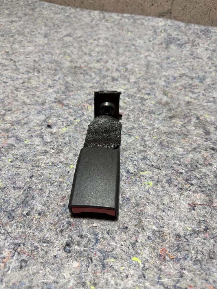 2016-2022 Chevrolet Spark Seat Belt Buckle 421712989 OEM – photo 2