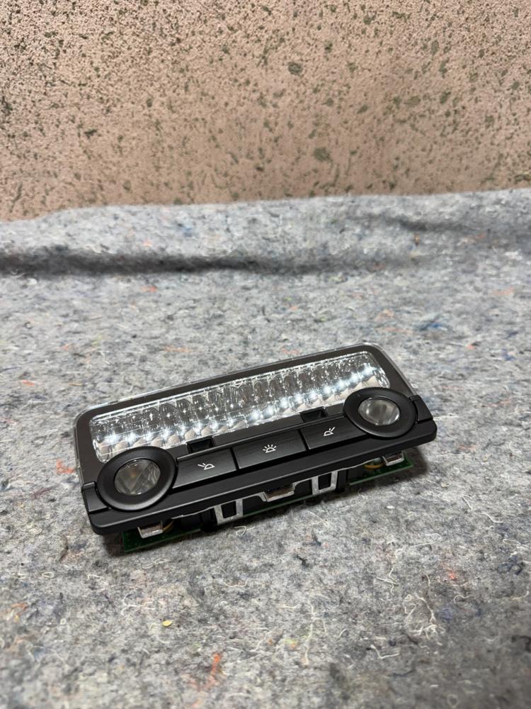 2011-2016 BMW Rear Overhead Reading Dome Light Lamp 6570100000 OEM – photo 3