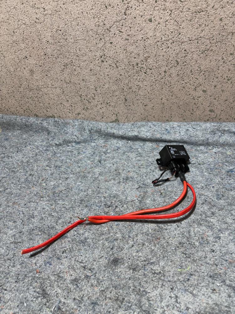 2007-2016 BMW 5 6 7 Series X5 X6 Cooling Fan Relay OEM 7661503 – photo 1