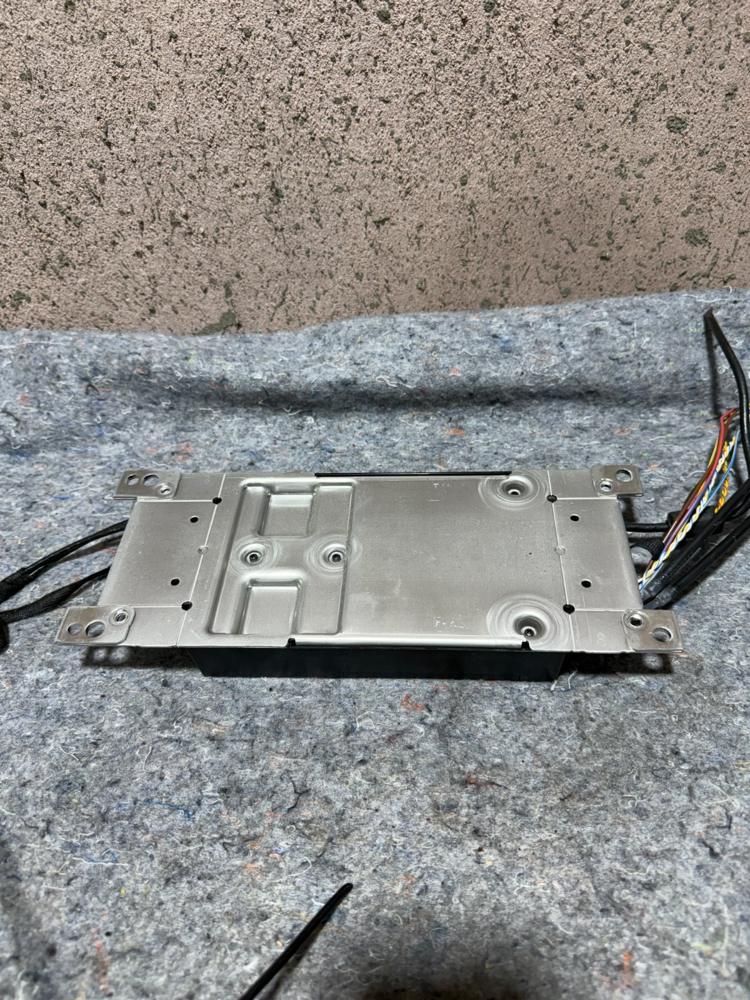 2013-2015 BMW F02 7 Series Telematics Radio Bluetooth Module 8410929324301 OEM – photo 2