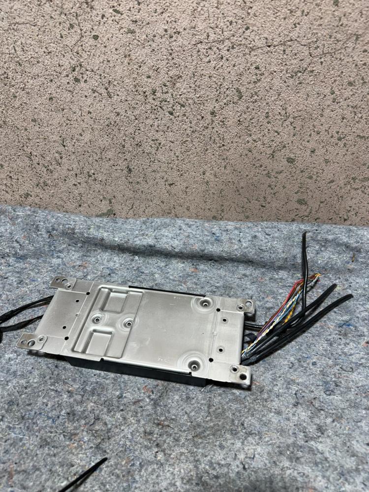 2013-2015 BMW F02 7 Series Telematics Radio Bluetooth Module 8410929324301 OEM – photo 3