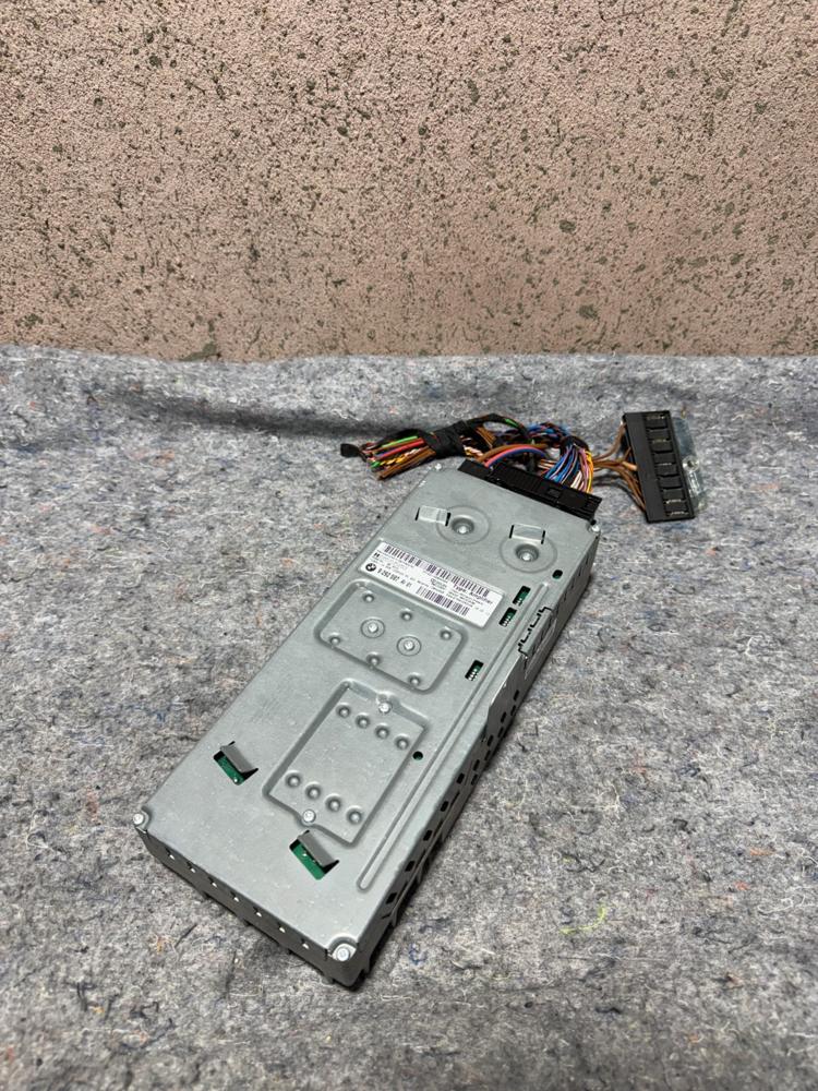 11-13 BMW 550I Amp Amplfier Audio Harmon / Becker 9292597 OEM – photo 1