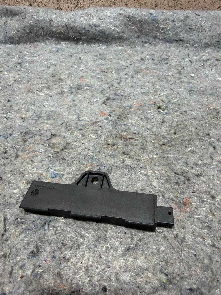 BMW 5 Antenna Module Unit 6520922083202 OEM – photo 2