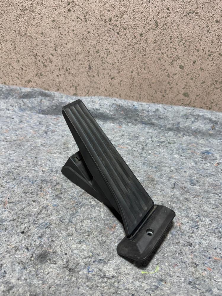 BMW Series 5 Accelerator Pedal 3542685857402 OEM – photo 2
