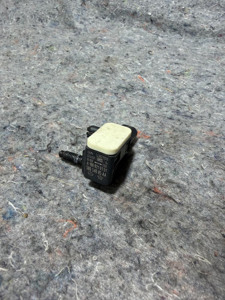 2024 Dodge 1500 Acceleration Sensor 56054085AA OEM – photo 4