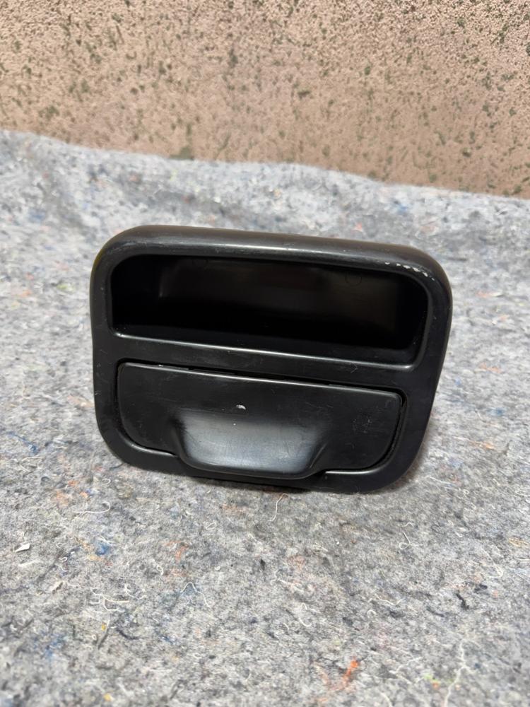 Dodge Center Dash Ash Tray Storage 4620163 OEM – photo 3