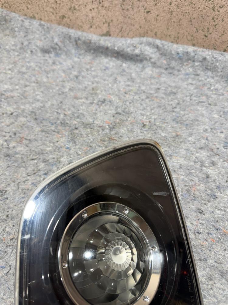 2004 2005 2006 Mazda 3 Right Passenger Rear Tail Light P3917L OEM – photo 3