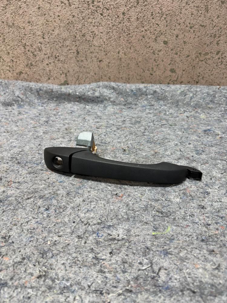 2007-2017 Jeep Patriot Exterior Door Handle Front Right OEM – photo 1
