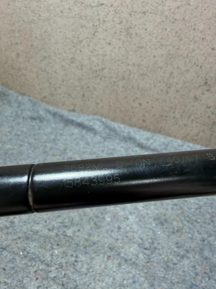 Gm Genuine Deck Lid Strut 15843995 OEM – photo 3