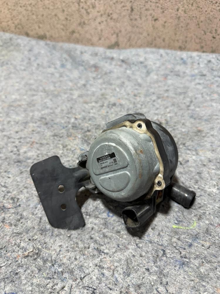 Infiniti Q50 Coolant Pump 215805CA6A OEM – photo 1