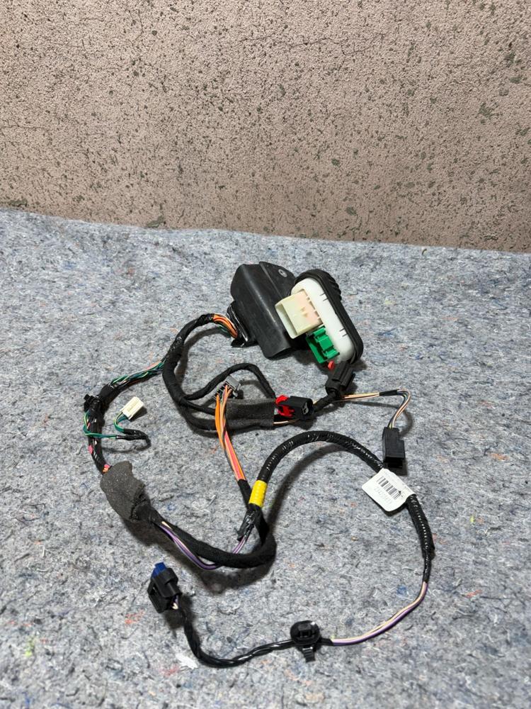 Genuine Mopar Front Door Wiring Right Front Door 68283533AB OEM – photo 4