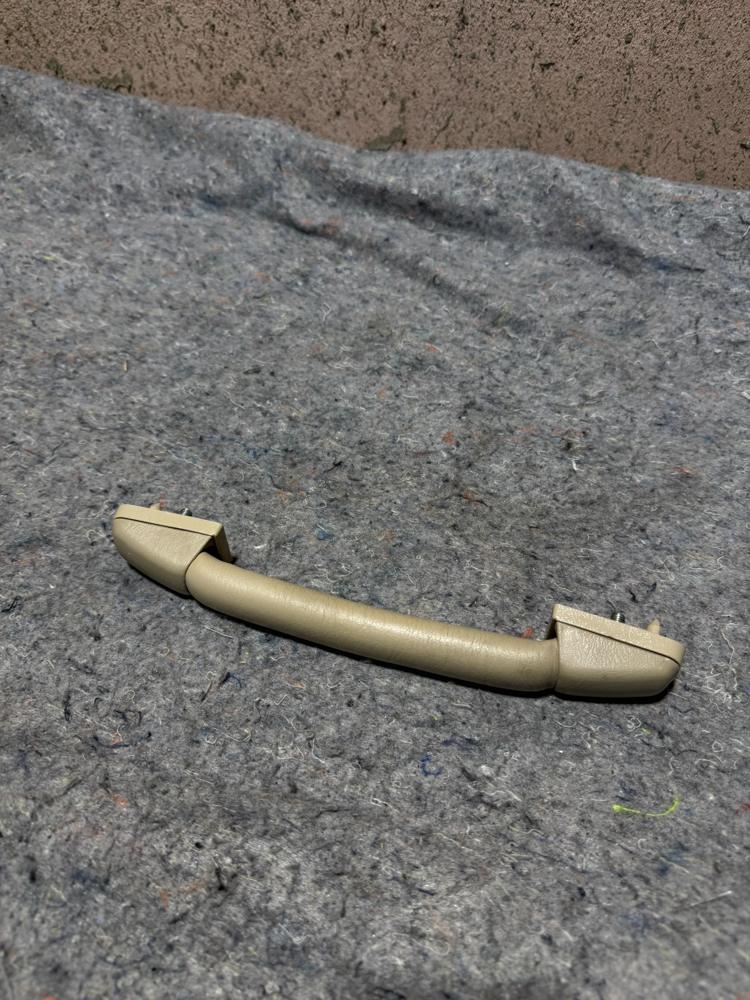 1998-2001 Lexus GS300 Rear Leftdriver Roof Interior Grab Grip Handle OEM – photo 1
