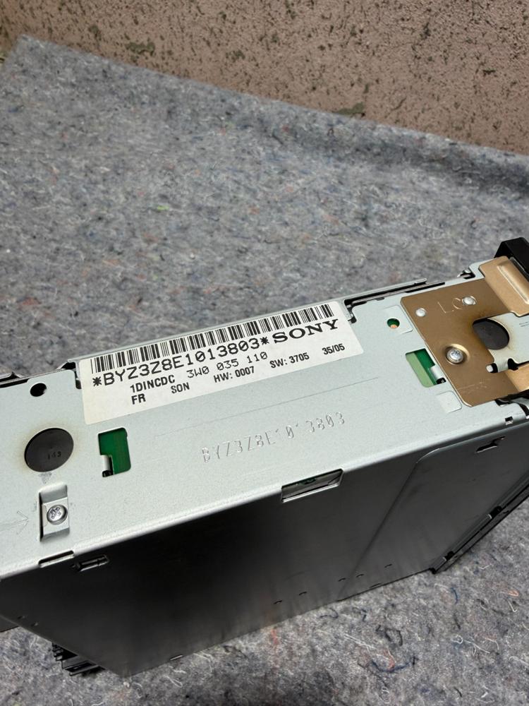 2005 Bentley Continental Sidc CD Changer 3W0035110 OEM BYZ3Z8E1013803 – photo 2