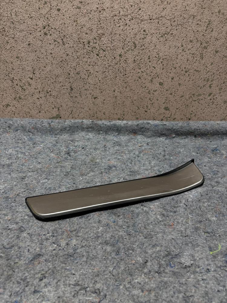 2014-2020 Infiniti Q50 Rear Left Door Sill Cover 999G6J2040 OEM – photo 1