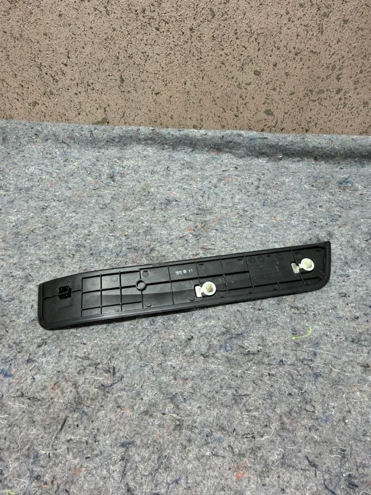 2014-2020 Infiniti Q50 Rear Left Door Sill Cover 999G6J2040 OEM – photo 4