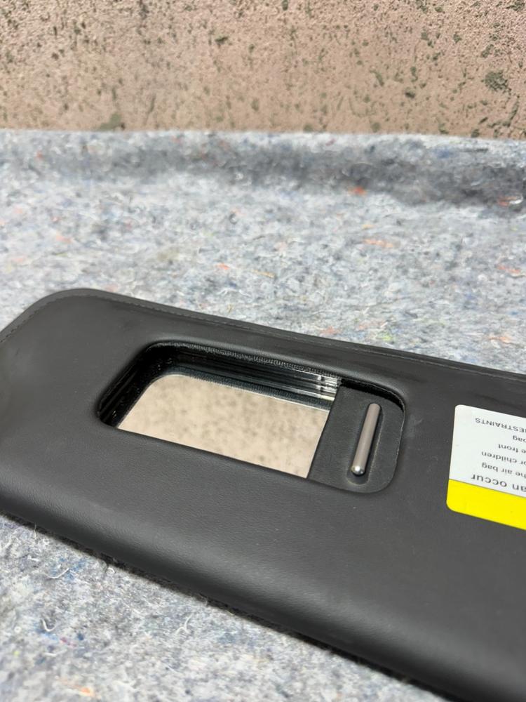 2003-2018 Bentley Flying Spur Gtc GT Right Side Sun Visor Shade Sunvisor OEM – photo 4