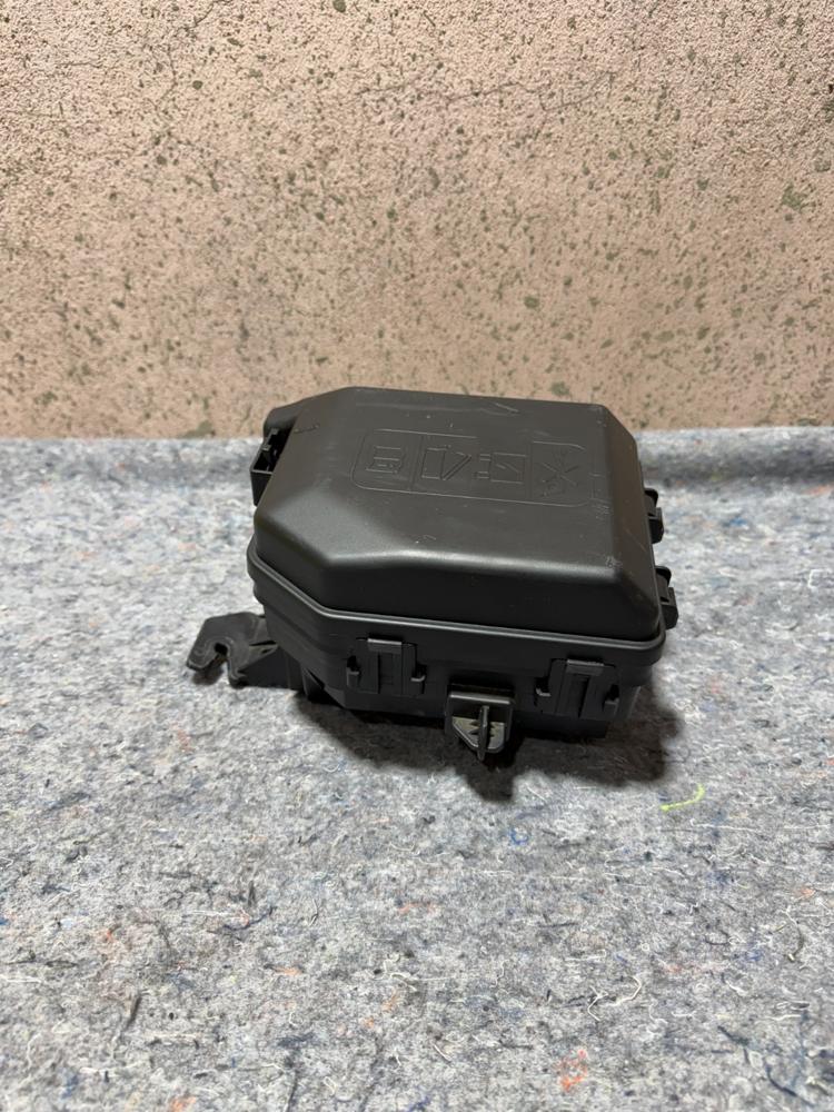 Chevy Spark Fuse Box Engine 42559547 OEM – photo 3