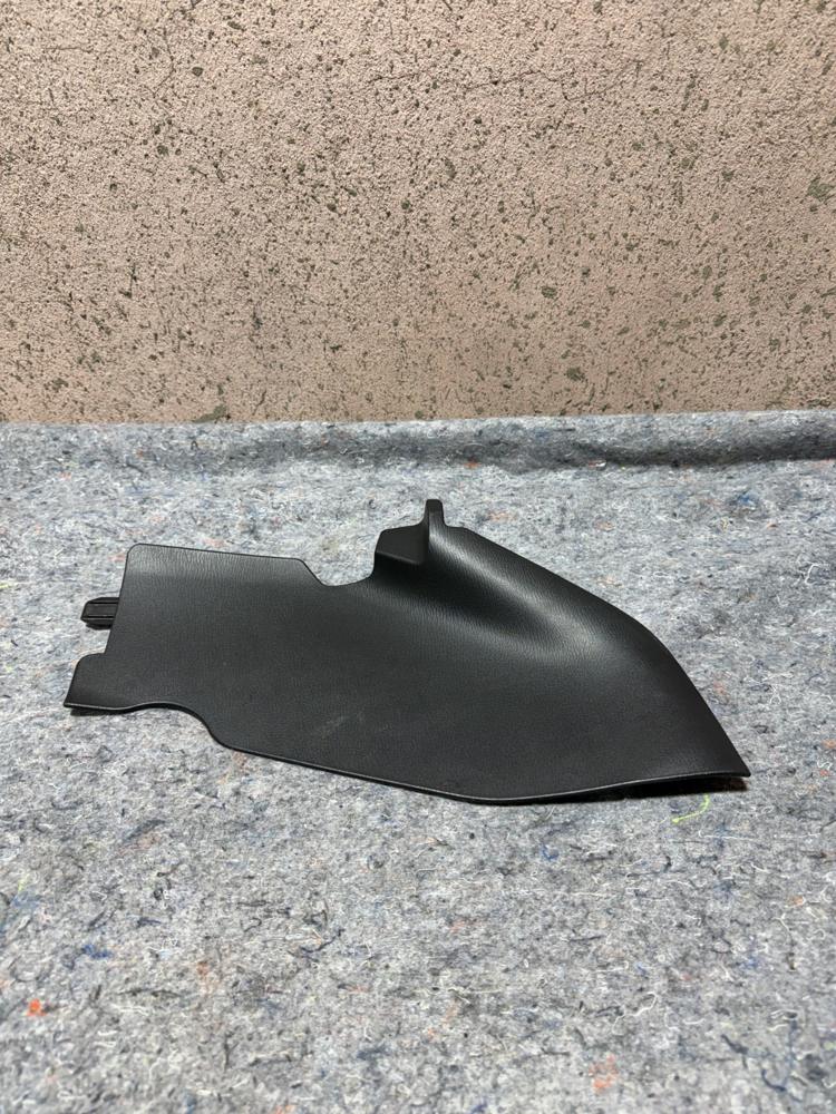Mazda Tunnel Cover Left DA6C-64241 OEM – photo 1