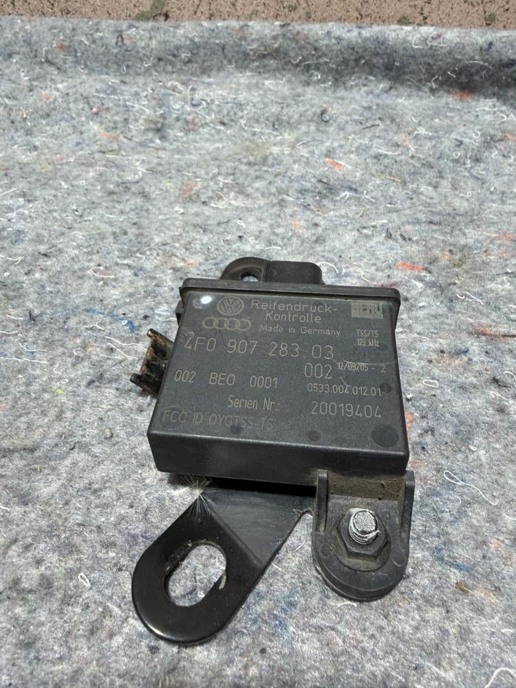 Audi VW Tyre Pressure Control Sensor 4F090728303 OEM – photo 4