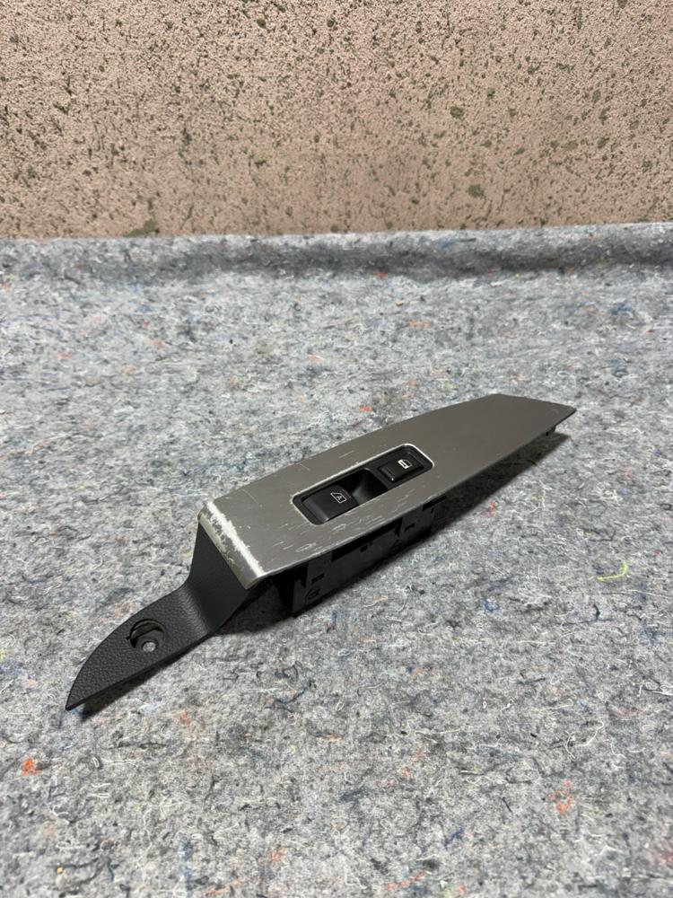 03-07 Nissan Murano Passenger Door Window Switch PA6-GF30 OEM – photo 1