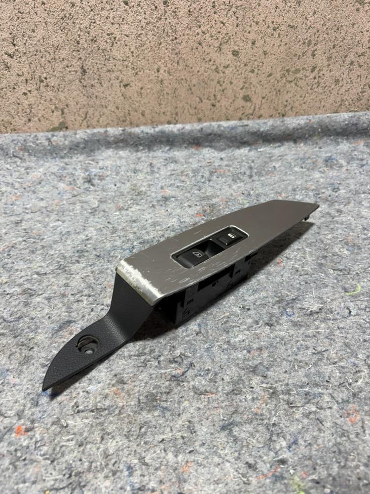 03-07 Nissan Murano Passenger Door Window Switch PA6-GF30 OEM – photo 2