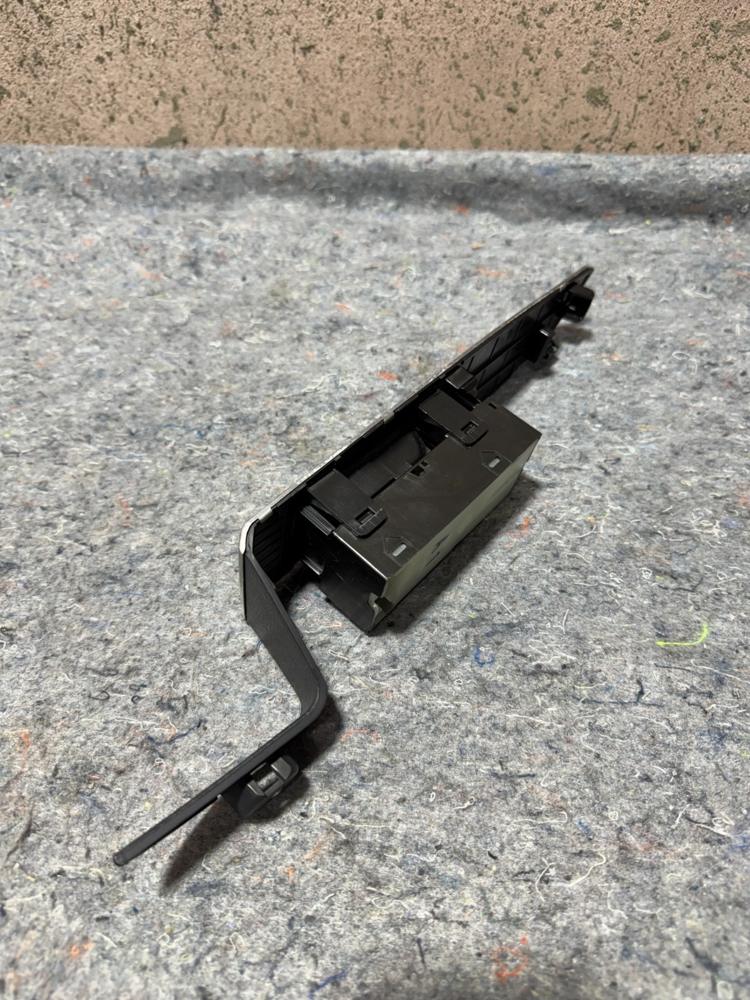 03-07 Nissan Murano Passenger Door Window Switch PA6-GF30 OEM – photo 4