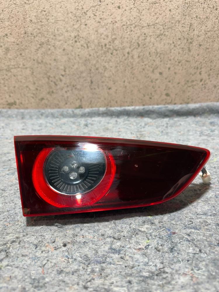 Mazda 3 Toyota Yaris LH Inner Tail Light BCWV513G0 OEM – photo 2