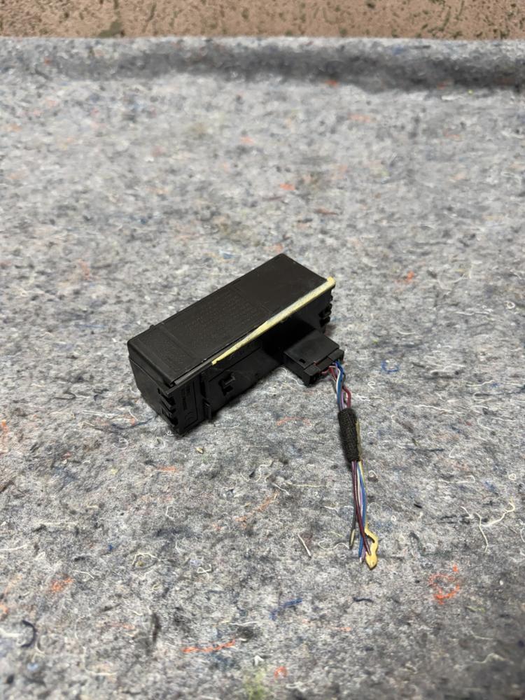 2013-2016 Ford Fusion Radio Remote Receiver Comtrol Module DS7T-18D816-AN OEM – photo 1