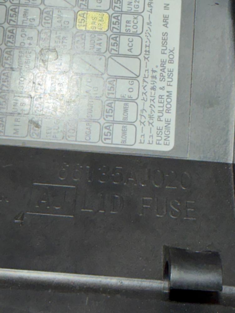 Subaru Forester Fuse Lid Cover 66135AJ020 OEM – photo 2
