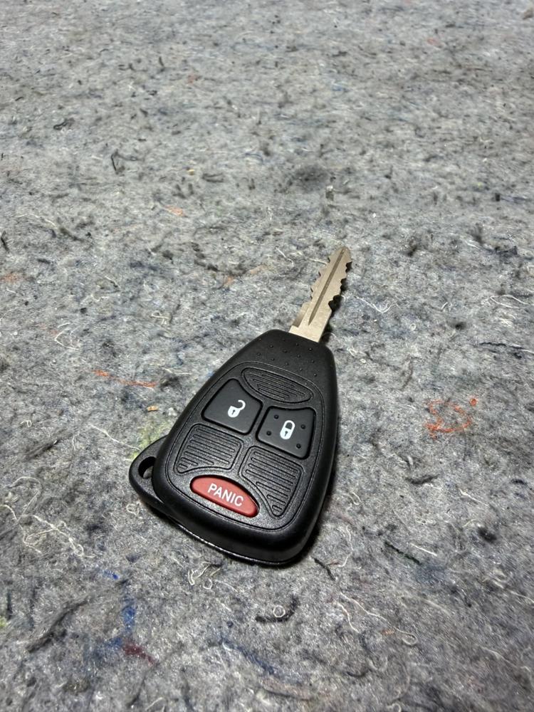 2007-2018 Jeep Wrangler Electronic 3 Button Remote Key Fob OEM – photo 1