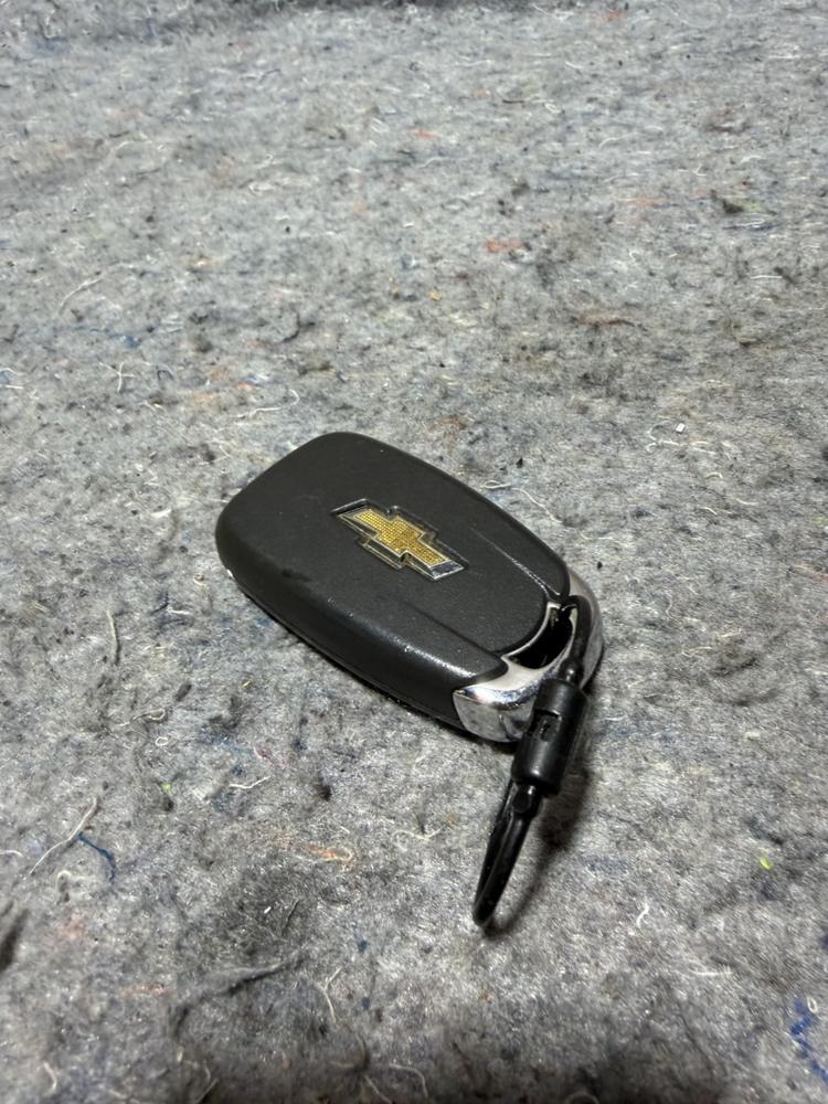 Chevy Button Remote Keyless Entry Smart Proximity Key Fob OEM – photo 2