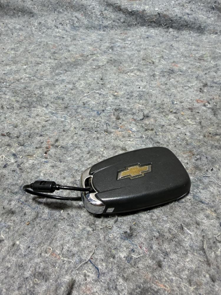 Chevy Button Remote Keyless Entry Smart Proximity Key Fob OEM – photo 4