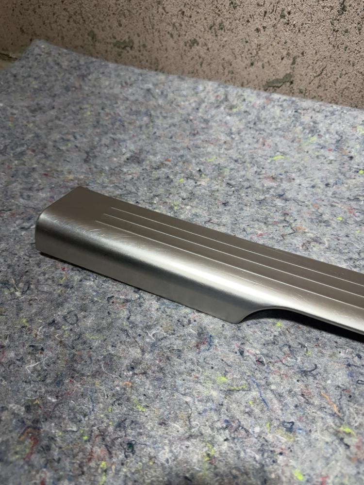 06-13 Bentley Continental Flying Spur Rear Right Door Sill Scuff Plate OEM – photo 2