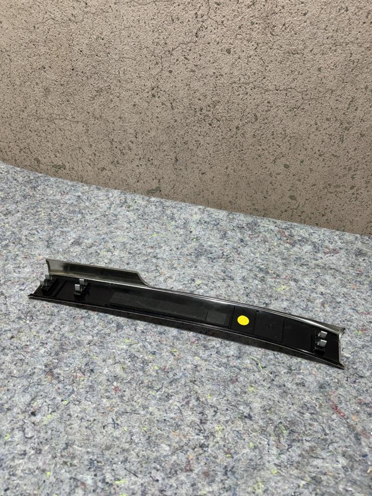 06-13 Bentley Continental Flying Spur Rear Right Door Sill Scuff Plate OEM – photo 4