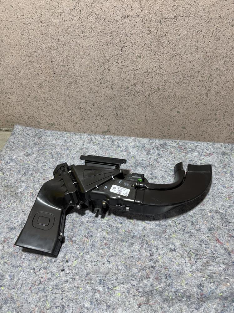 Bentley Continental Left Under Seat Heater Air Unit 3D0819873B OEM – photo 2
