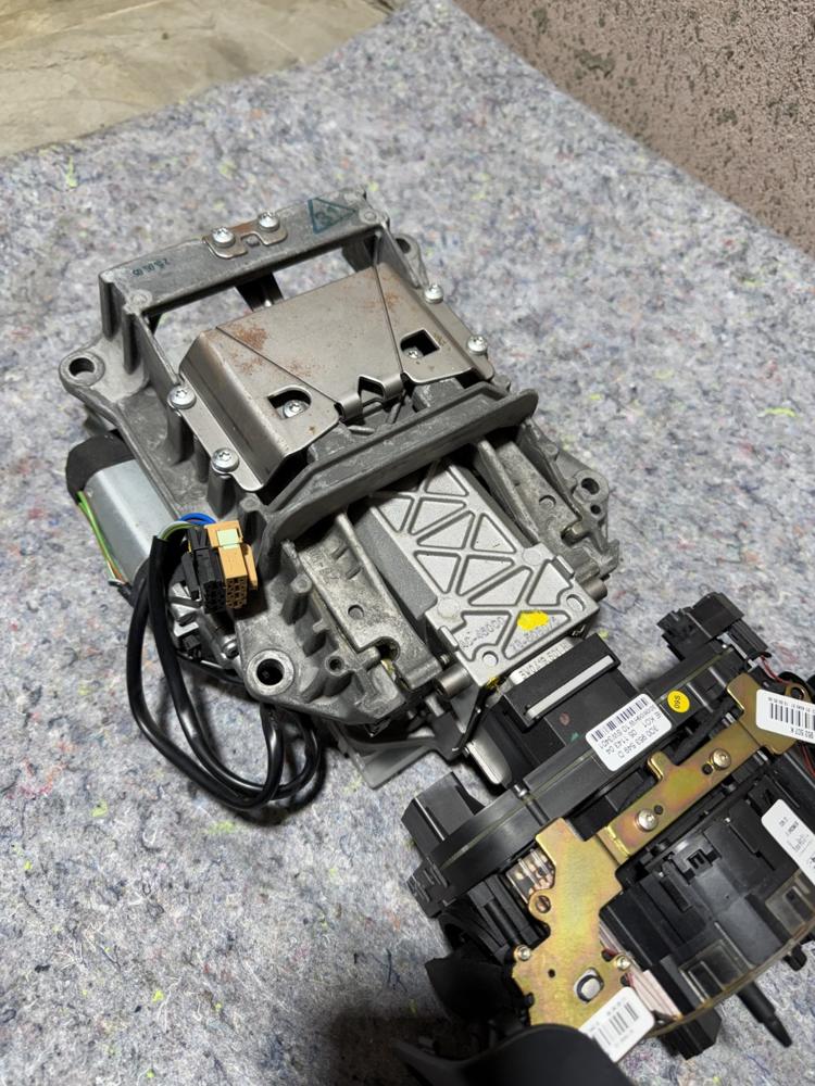 Bentley Continental Flying Spur Steering Column Motor Power Steering 3D0953549D – photo 3