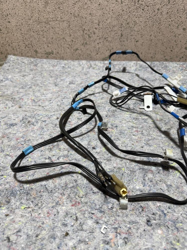 Lexus IS300 Radio Antenna Wiring Aire Harness OEM – photo 3