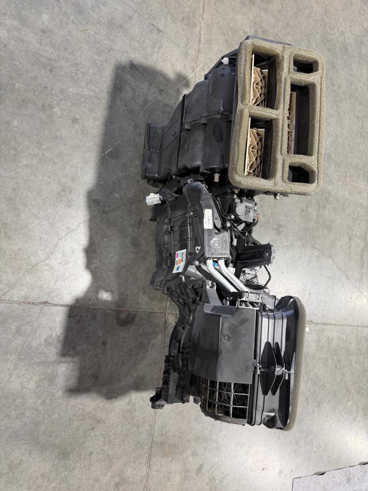 Ford Raptor Front HVAC A/C Heater Core Blower Housing Unit HL3H19B555SH OEM – photo 1