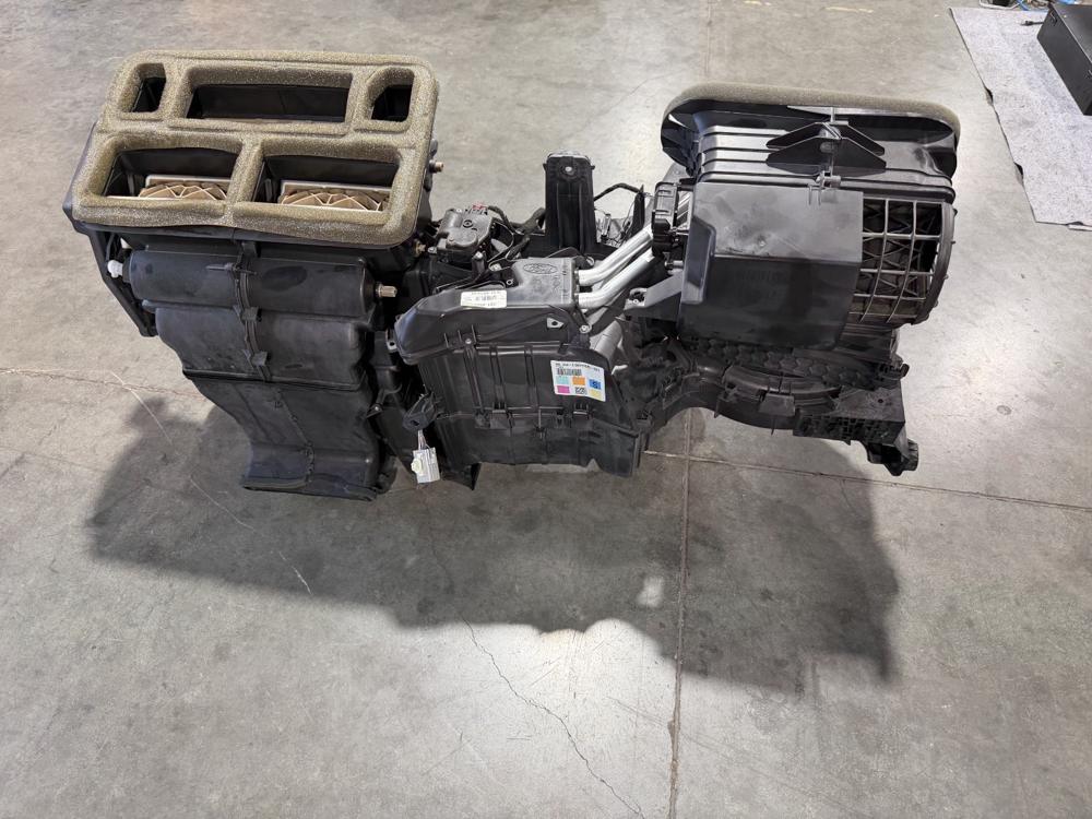 Ford Raptor Front HVAC A/C Heater Core Blower Housing Unit HL3H19B555SH OEM – photo 3