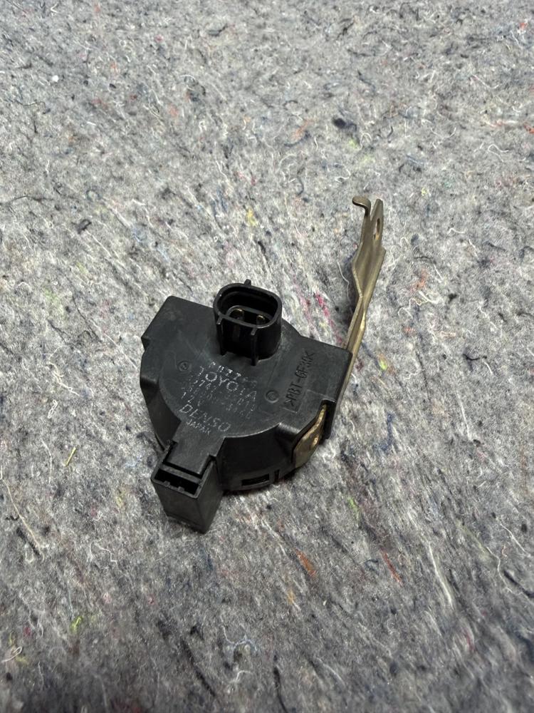 98-02 Toyota 4RUNNER Wireless Door Lock Buzzer Unit 89747-35010 OEM P4668B0 – photo 3