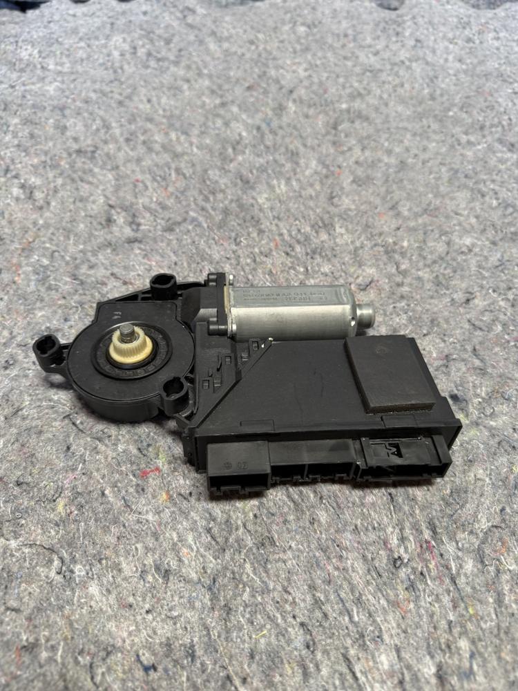 2006-2012 Bentley Continental GT Front Right Door Window Glass Motor 3W59559702B – photo 2