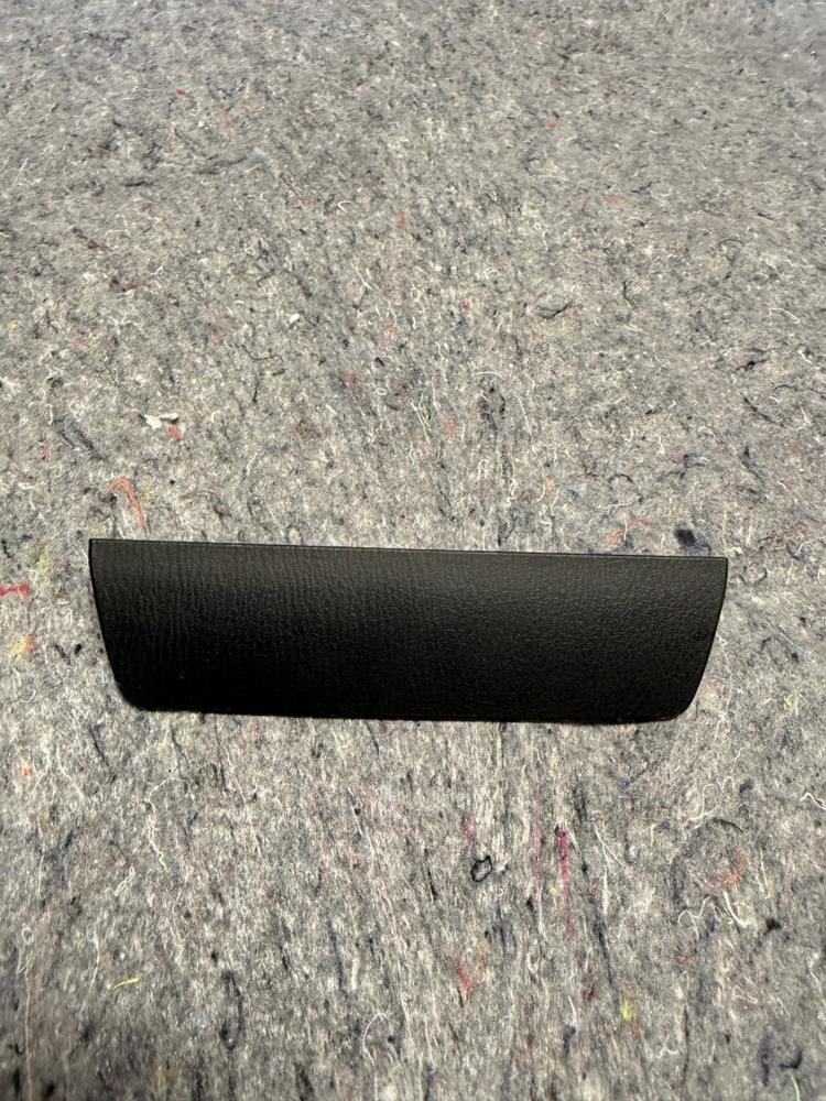 3016 Scion Ia Yaris Mazda Trim Panel DA6C-5525 OEM – photo 1