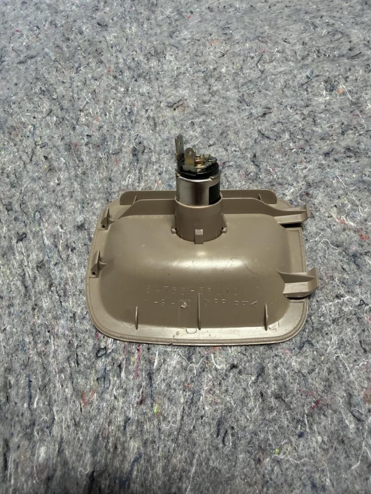 Genuine Toyota Deck Side Garnish Assmebly RH 64750-35010-B2 OEM – photo 3